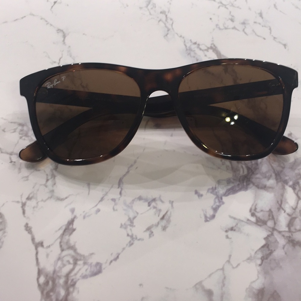 Polarized Ray Ban SUNNIES ☀️